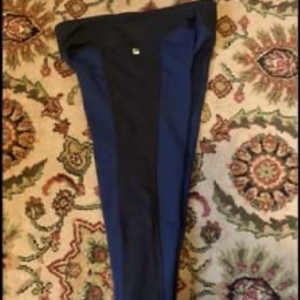 Fabletics Capri leggings
